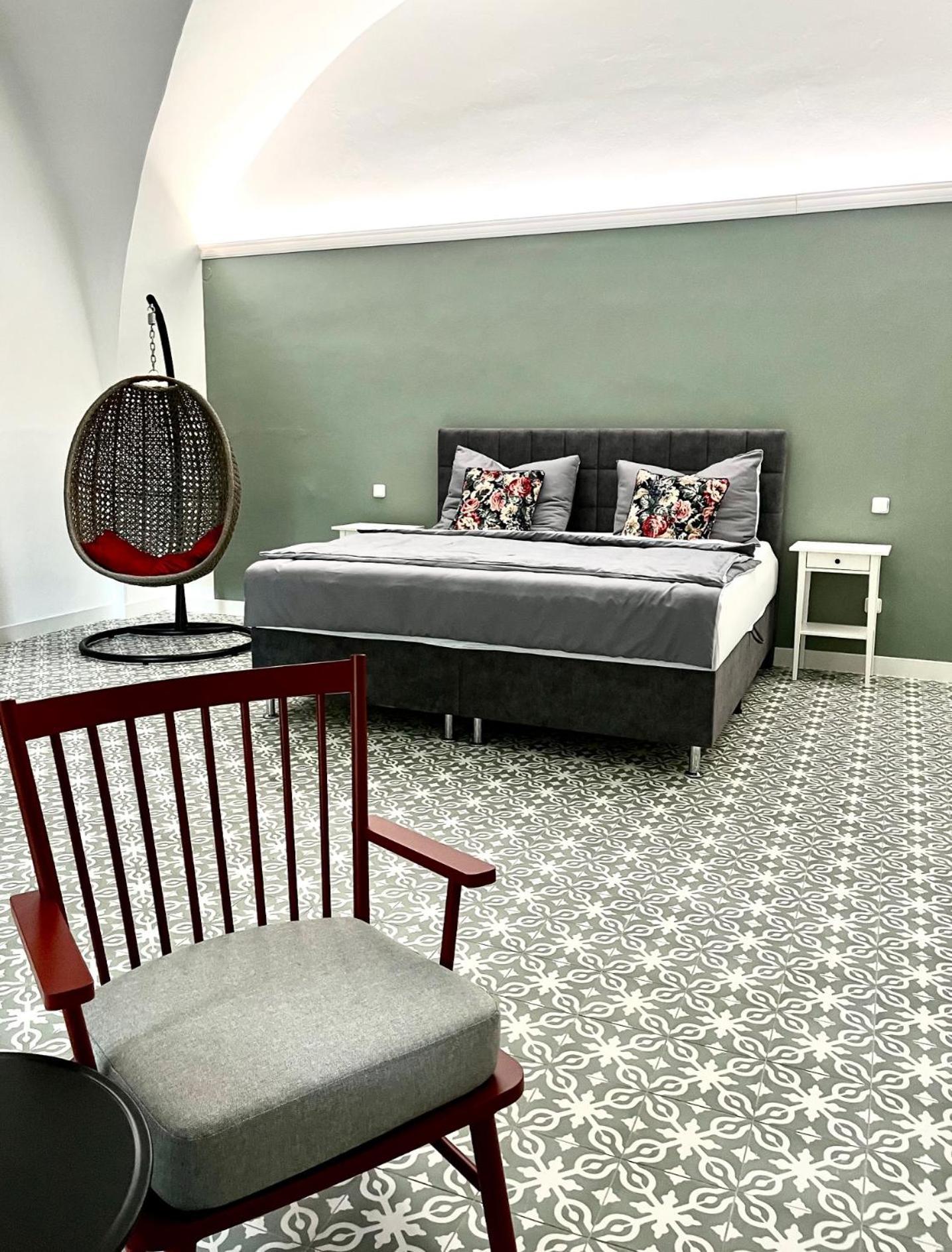 Palac Daun - Studio Apartments 즈노이모 외부 사진