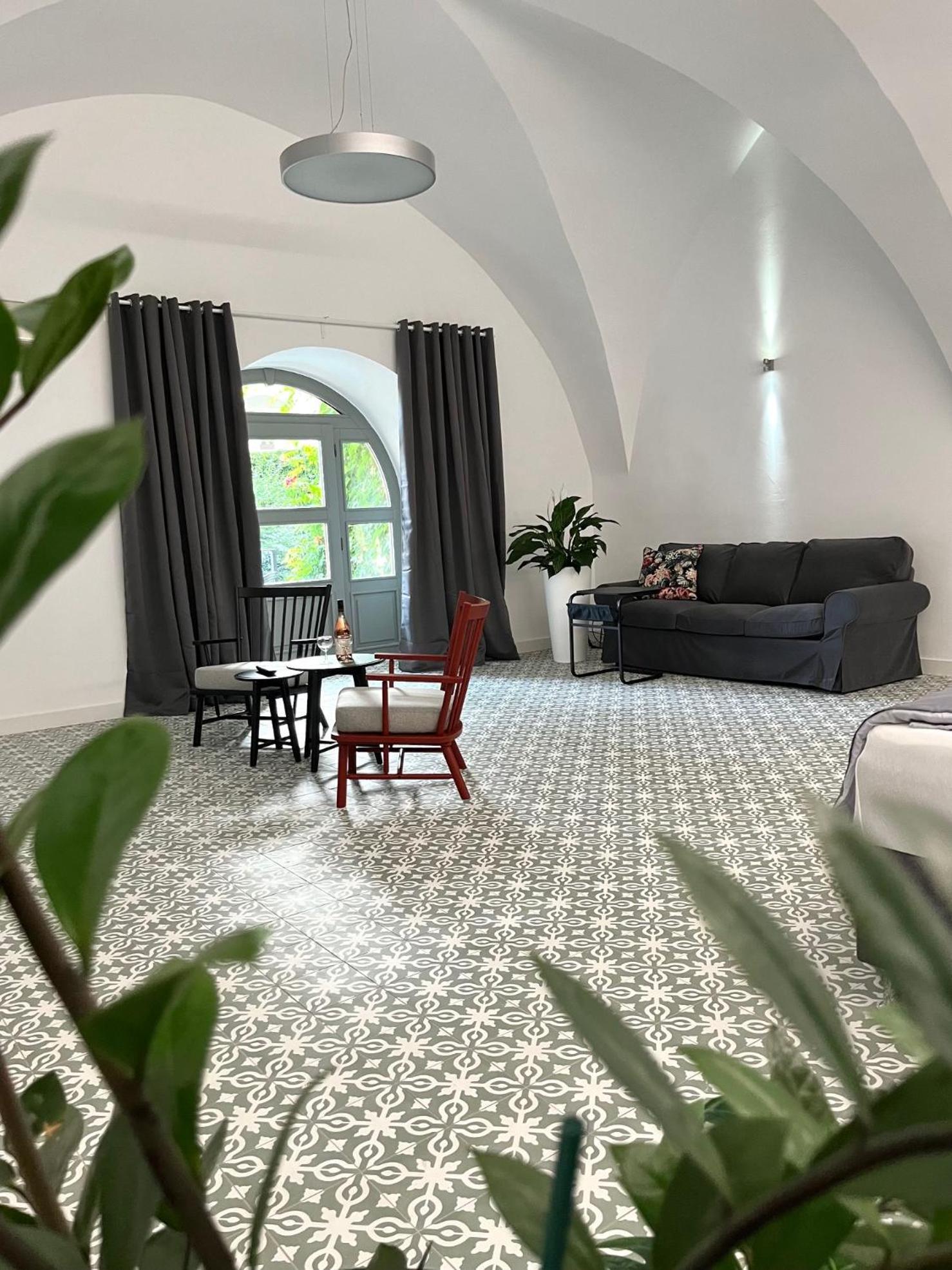 Palac Daun - Studio Apartments 즈노이모 외부 사진
