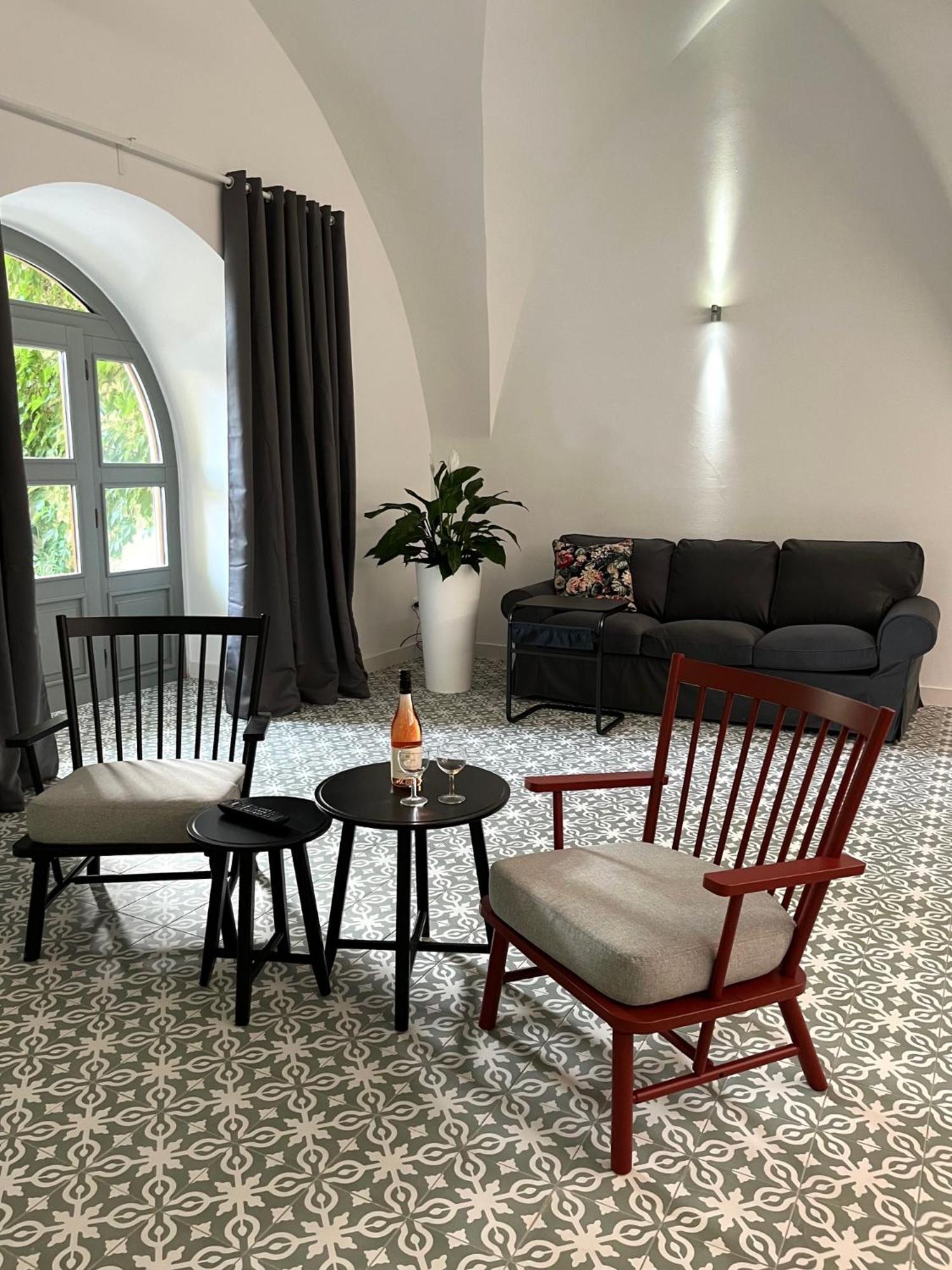 Palac Daun - Studio Apartments 즈노이모 외부 사진