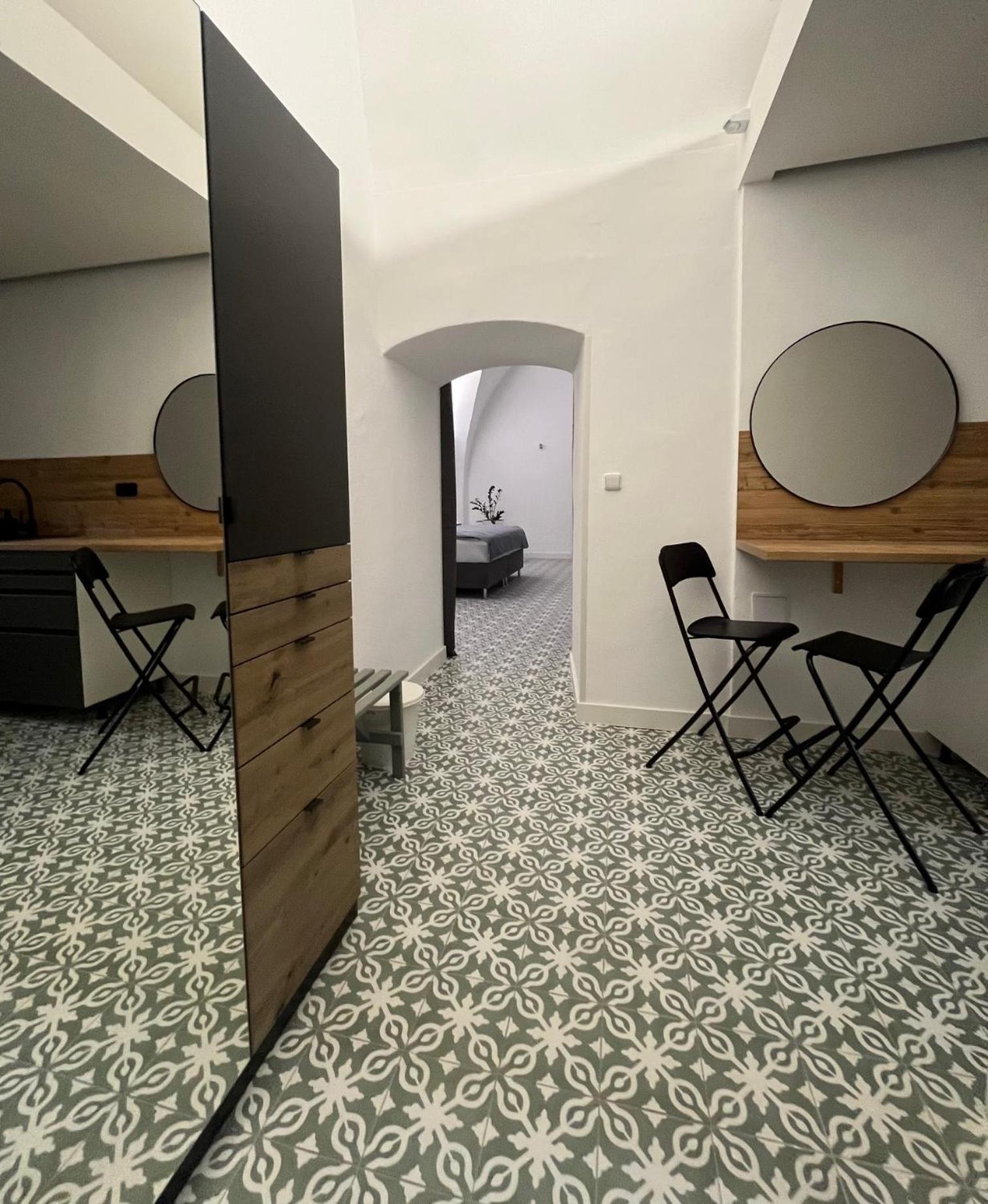 Palac Daun - Studio Apartments 즈노이모 외부 사진